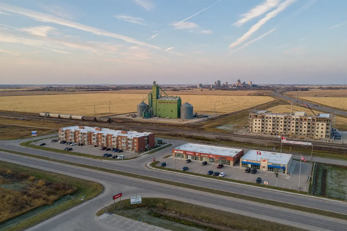 Commercial Mortgage Prairies: Saskatchewan & Manitoba Financing Guide