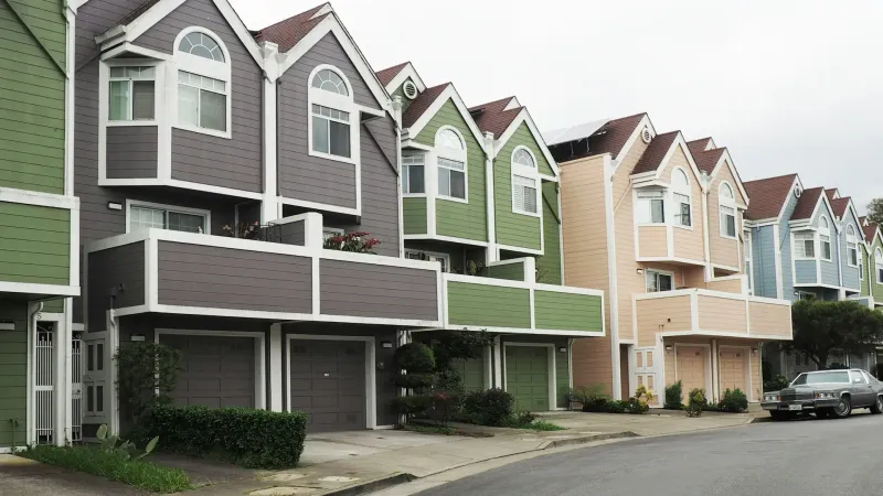 Why Canadian Investors Are Buying US Rental Properties