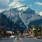 How Canadians Can Invest in US Real Estate Tax-Smart